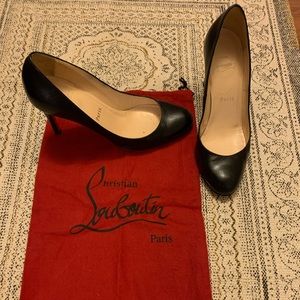 Christian Louboutin pump